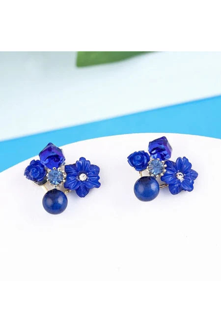 Korean Vintage Resin Flower Studs