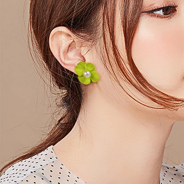 Pearl Korean New Design Statement Stud Earring