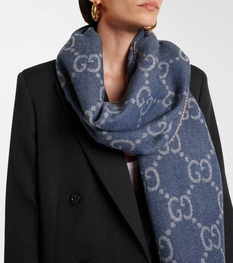 Éclat Monogram Reversible Scarf