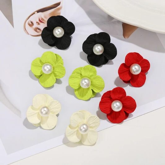 Pearl Korean New Design Statement Stud Earring