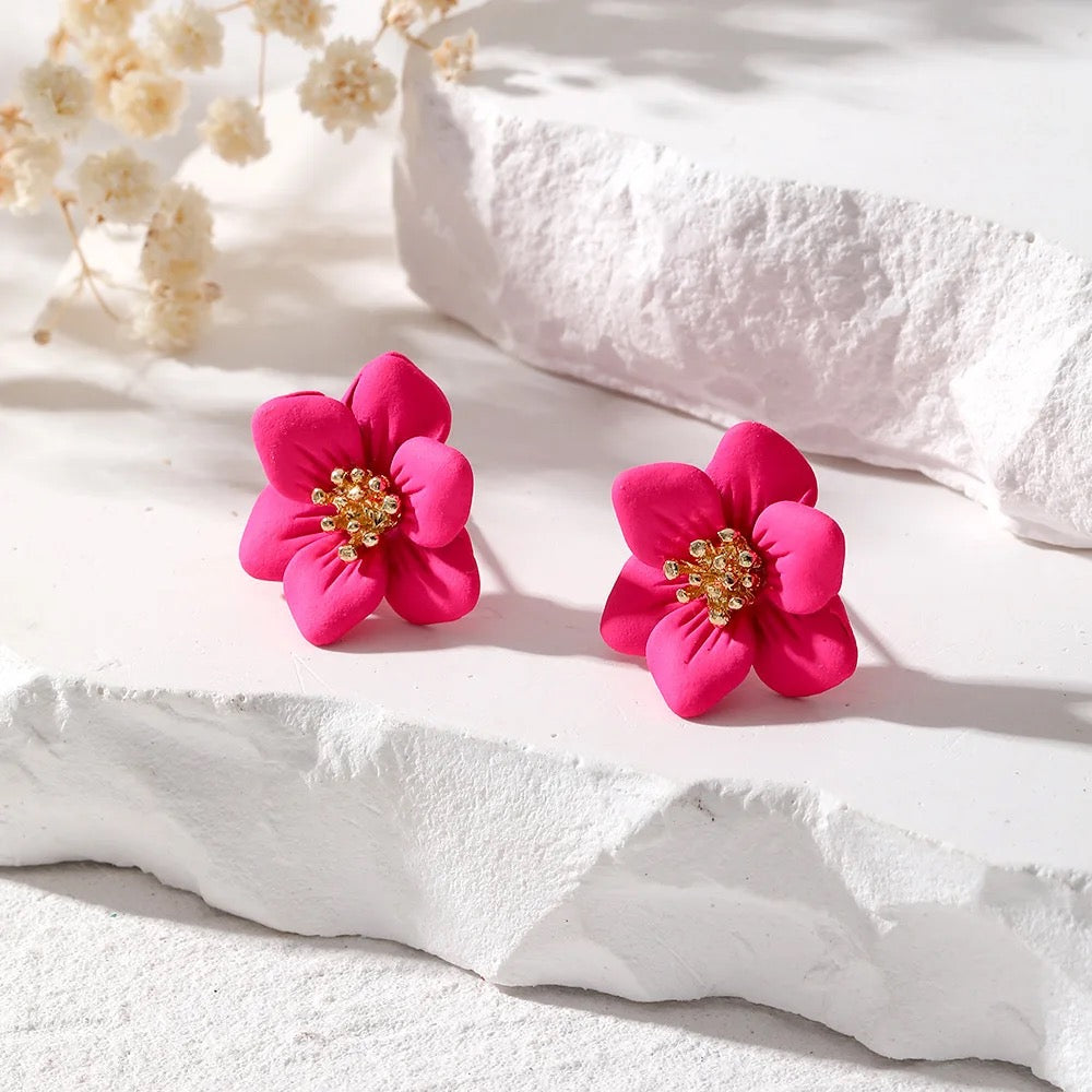 Flower petal Korean stud