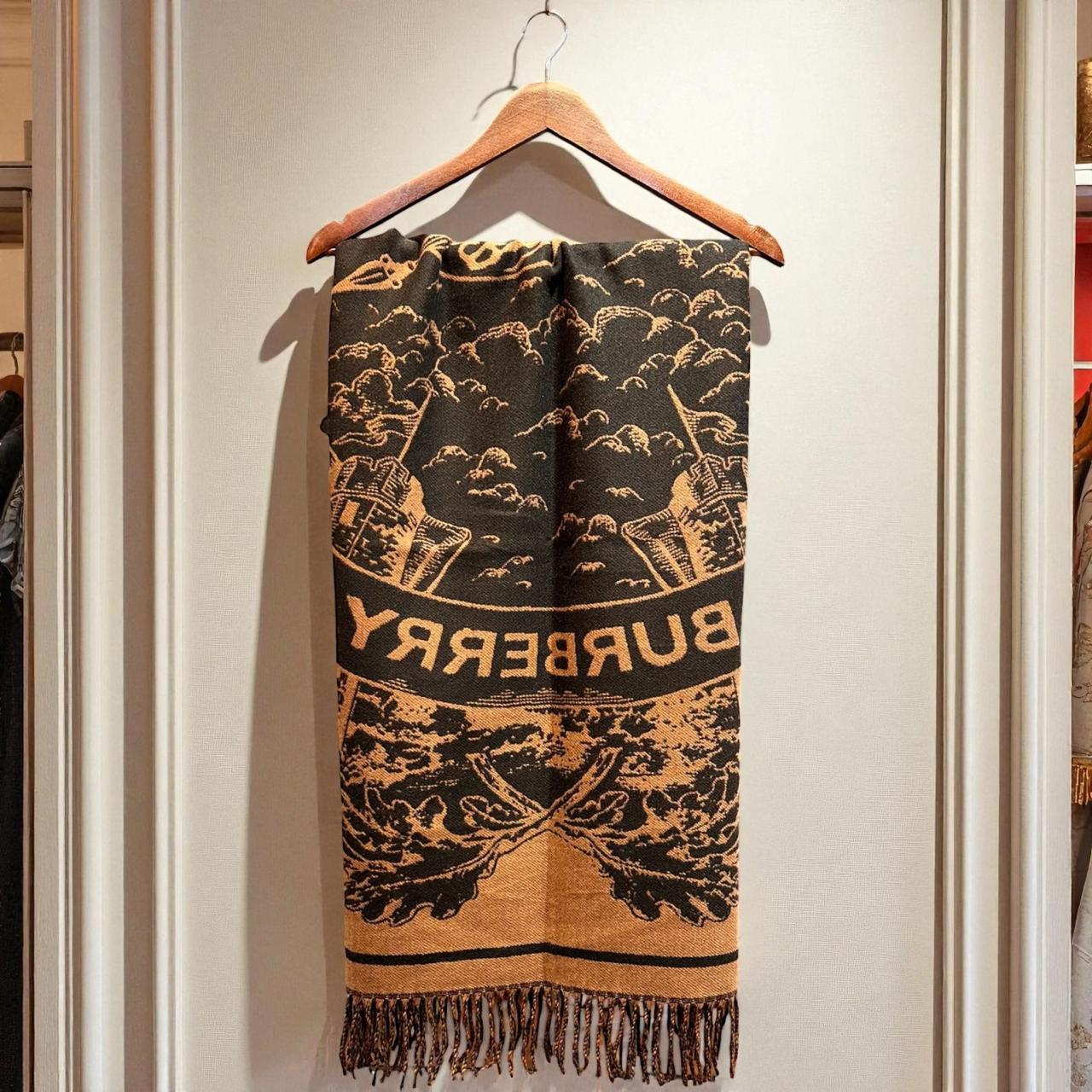 Heritage Crest Woven Winter Scarf