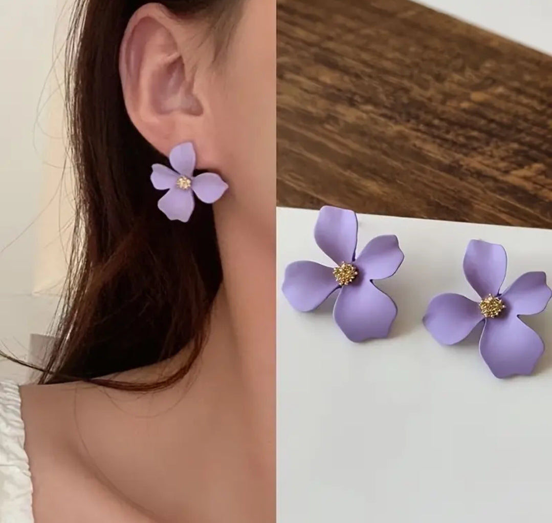 Korean trending Gold Flower Stud