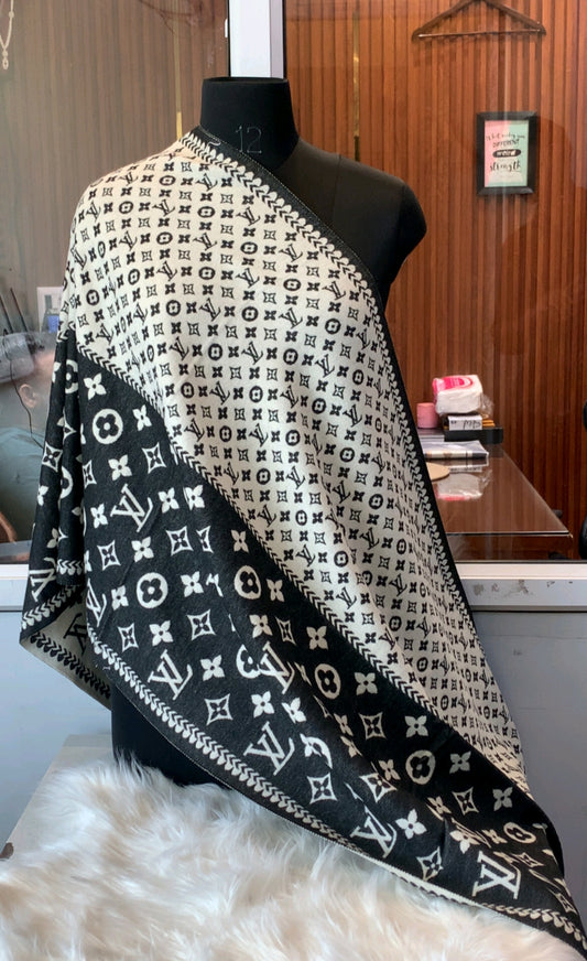 Branded Winter Luxury Print - Star