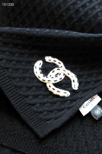 CC Logo Knit Scarf