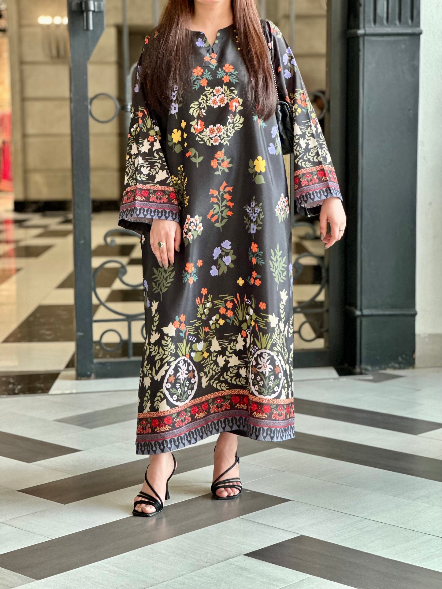 Noir Jardin Luxe Printed Kaftan Set