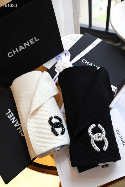 CC Logo Knit Scarf